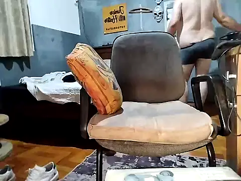 bumbumtatuado online show from April 29, 2026, 1:53 am