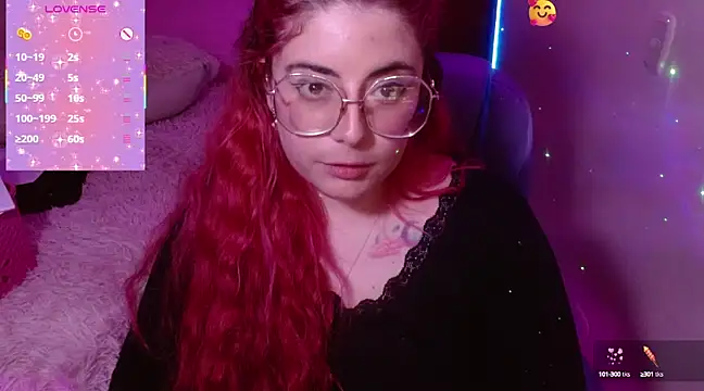 Snapshot of Azamy-12 chatting on February 9, 2025, 3:32 am Azamy-12 online show from February 9, 2025, 3:32 am