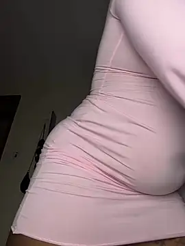 Hugemassivebootie online show from July 11, 2026, 6:21 pm
