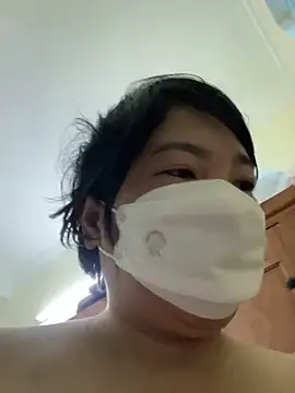 Hachi Sweetbabie  online show from February 23, 2025, 12:51 am