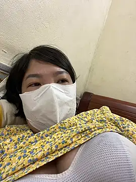 Hachi Sweetbabie  online show from March 2, 2026, 10:22 am