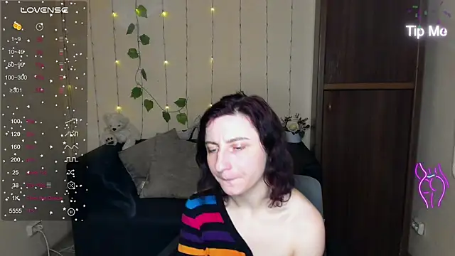 Muse kitty jenia online show from January 25, 2025, 4:56 am