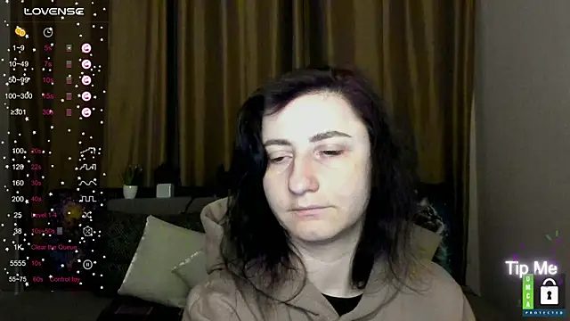 Muse kitty jenia online show from December 14, 2025, 6:30 am