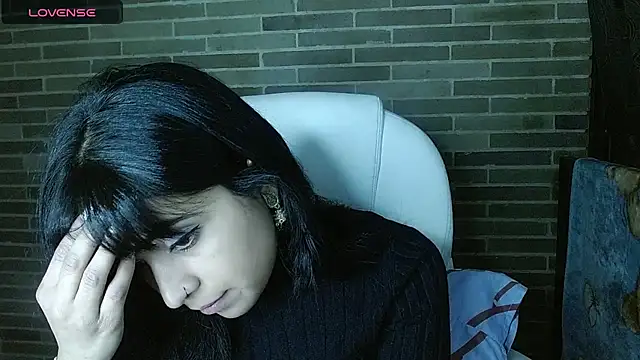 helenacyruss online show from January 11, 2026, 11:54 pm