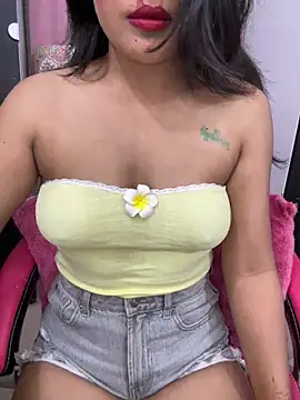 LeisyXO online show from March 27, 2026, 8:19 pm