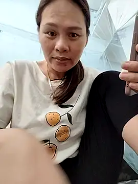 Baby-ladyass20 online show from November 12, 2025, 2:45 am