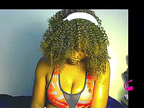 lilylovexx online show from April 15, 2026, 1:51 pm