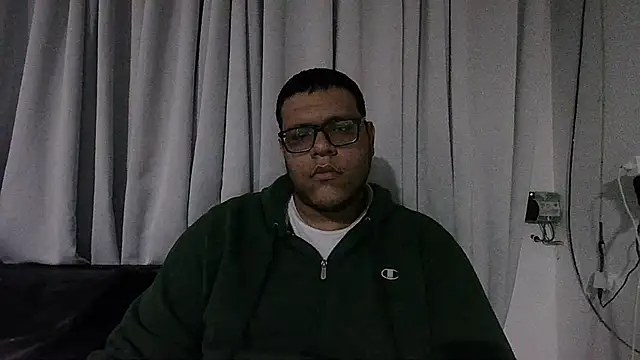 Snapshot of chubbyboy2431 chatting on February 20, 2025, 2:07 am chubbyboy2431 online show from February 20, 2025, 2:07 am