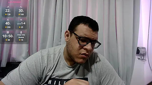 Snapshot of chubbyboy2431 chatting on February 20, 2025, 1:51 pm chubbyboy2431 online show from February 20, 2025, 1:51 pm