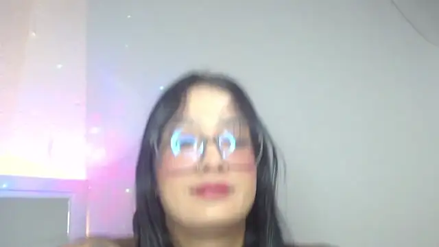 mariiana-diaz online show from June 2, 2026, 7:16 pm