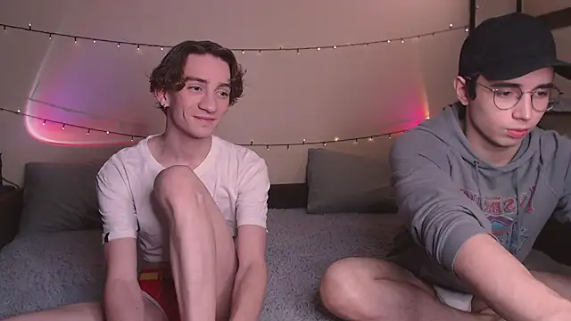 EliotMarks online show from November 23, 2025, 7:35 pm