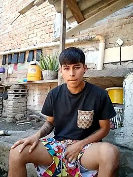 Snapshot of Lukas_strong chatting on September 19, 2025, 3:45 pm Lukas strong online show from September 19, 2025, 3:45 pm