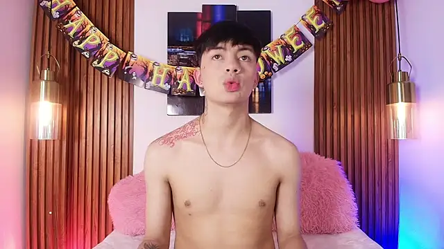 Steev Novoa online show from October 21, 2025, 8:09 pm