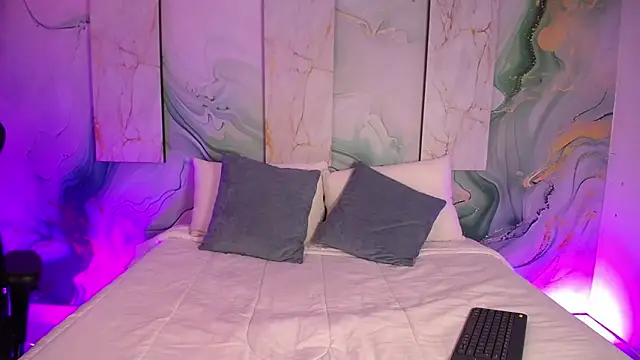 Steev Novoa online show from March 27, 2026, 4:07 am