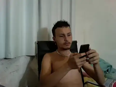 Snapshot of solzinhoalone chatting on December 9, 2024, 3:29 am solzinhoalone online show from December 9, 2024, 3:29 am