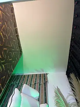 lenny boobs online show from October 9, 2025, 2:09 am