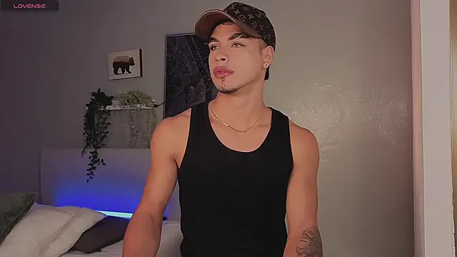 Ken-boy  online show from October 10, 2025, 12:04 pm