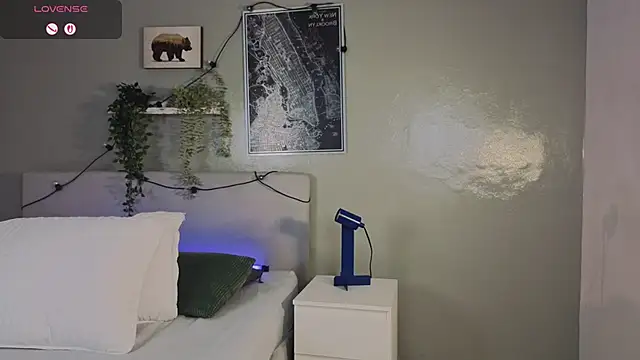 Ken-boy  online show from October 14, 2025, 11:55 am