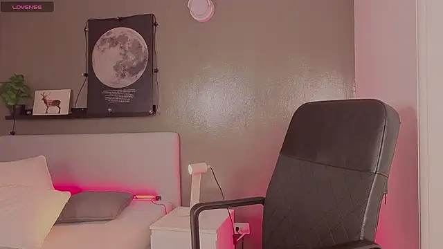 Ken-boy  online show from October 16, 2025, 11:55 am