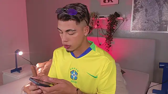 Ken-boy  online show from April 1, 2026, 11:33 am