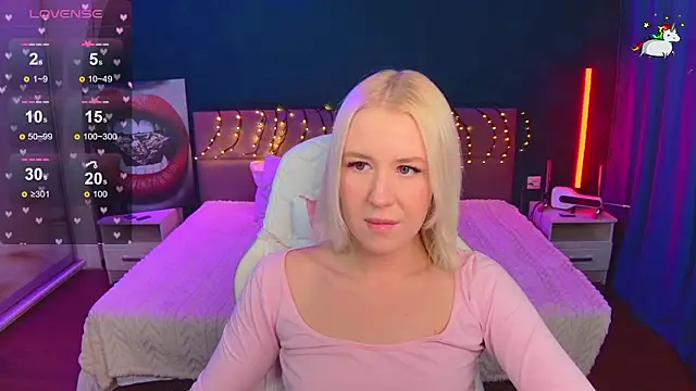 Snapshot of Selenatrend chatting on February 1, 2026, 6:23 am Selenatrend online show from February 1, 2026, 6:23 am