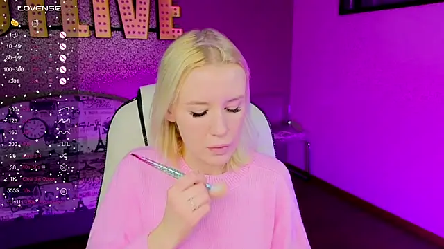 Snapshot of Selenatrend chatting on February 21, 2026, 6:14 am Selenatrend online show from February 21, 2026, 6:14 am