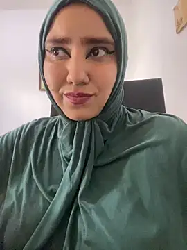 Snapshot of hannahayat chatting on January 6, 2025, 4:23 pm hannahayat online show from January 6, 2025, 4:23 pm