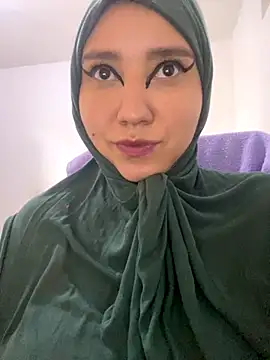 hannahayat online show from December 15, 2025, 3:27 pm