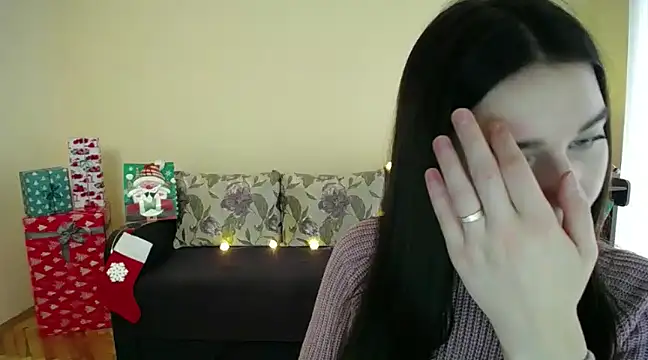 Pretty shy online show from December 29, 2024, 8:44 am