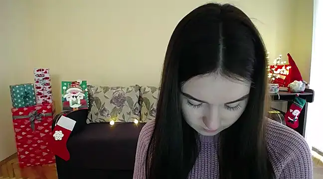 Pretty shy online show from December 29, 2024, 11:50 am