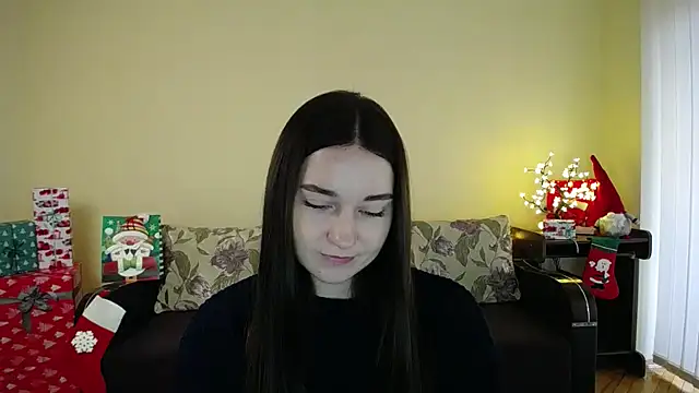 Pretty shy online show from January 7, 2025, 9:18 am