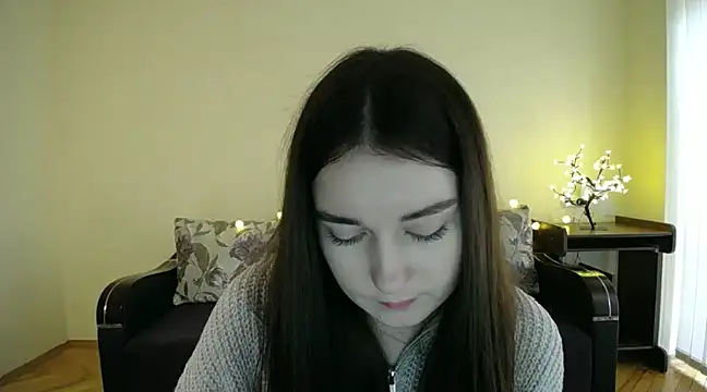 Pretty shy online show from February 3, 2025, 11:53 am