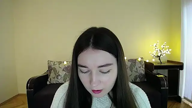 Pretty shy online show from February 5, 2025, 9:15 am