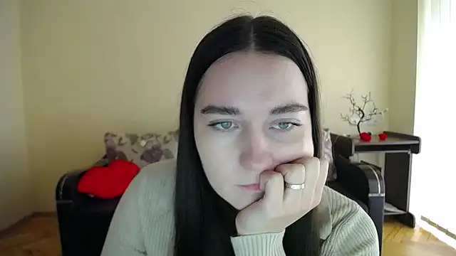 Pretty shy online show from October 3, 2025, 8:00 am