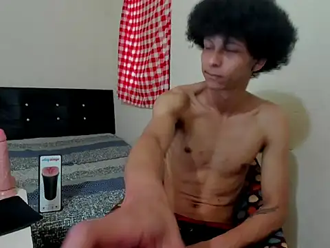 cardrey05 online show from September 22, 2025, 8:11 pm