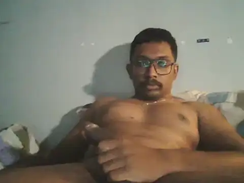 Snapshot of chennaibull101 chatting on September 24, 2025, 6:33 pm chennaibull101 online show from September 24, 2025, 6:33 pm