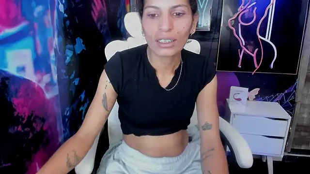 Snapshot of ImCrazzy chatting on February 3, 2025, 1:51 pm ImCrazzy online show from February 3, 2025, 1:51 pm