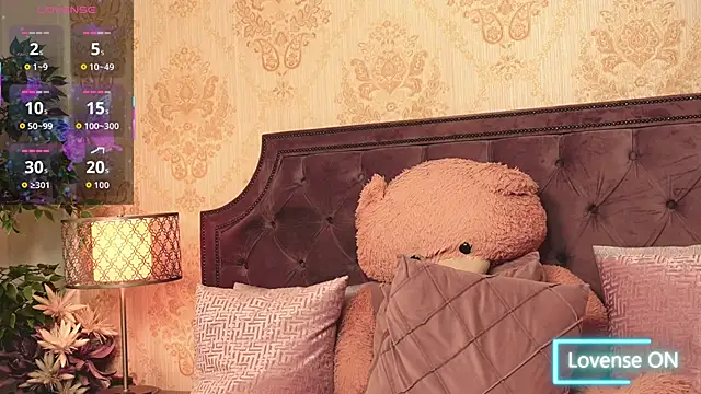 JaneDevine online show from November 4, 2025, 6:01 am