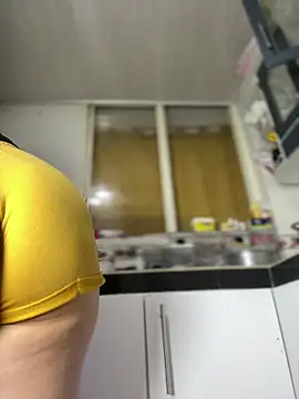 Emiily lee online show from September 10, 2025, 12:10 am