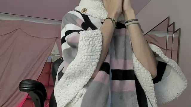 BonnieCute  online show from February 1, 2025, 11:32 am