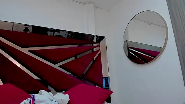 BonnieCute  online show from April 10, 2026, 11:53 pm