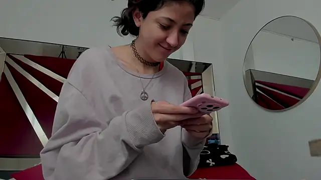BonnieCute  online show from May 28, 2026, 11:35 pm