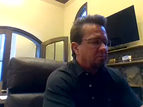 Snapshot of sluttydylan chatting on December 17, 2024, 11:27 pm sluttydylan online show from December 17, 2024, 11:27 pm