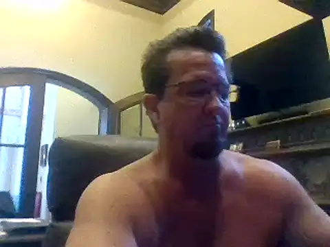 Snapshot of sluttydylan chatting on January 4, 2025, 11:17 pm sluttydylan online show from January 4, 2025, 11:17 pm