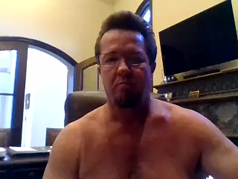 Snapshot of sluttydylan chatting on January 14, 2025, 7:43 pm sluttydylan online show from January 14, 2025, 7:43 pm