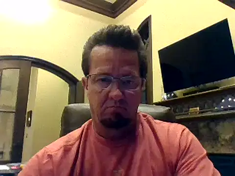 Snapshot of sluttydylan chatting on February 27, 2025, 5:24 am sluttydylan online show from February 27, 2025, 5:24 am