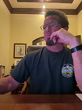 sluttydylan online show from May 16, 2026, 12:51 am