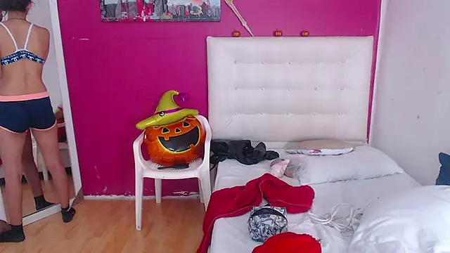 Snapshot of nextdoor_fantasy1 chatting on November 5, 2025, 3:50 am nextdoor fantasy1 online show from November 5, 2025, 3:50 am