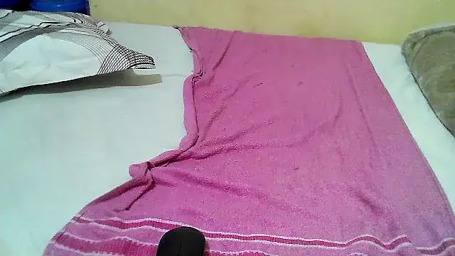 Quincy joyy online show from October 9, 2025, 4:43 am