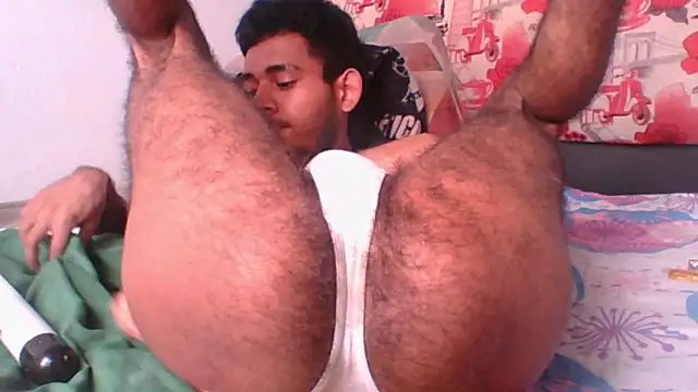 MaximoSualteza777 online show from February 22, 2025, 6:52 pm